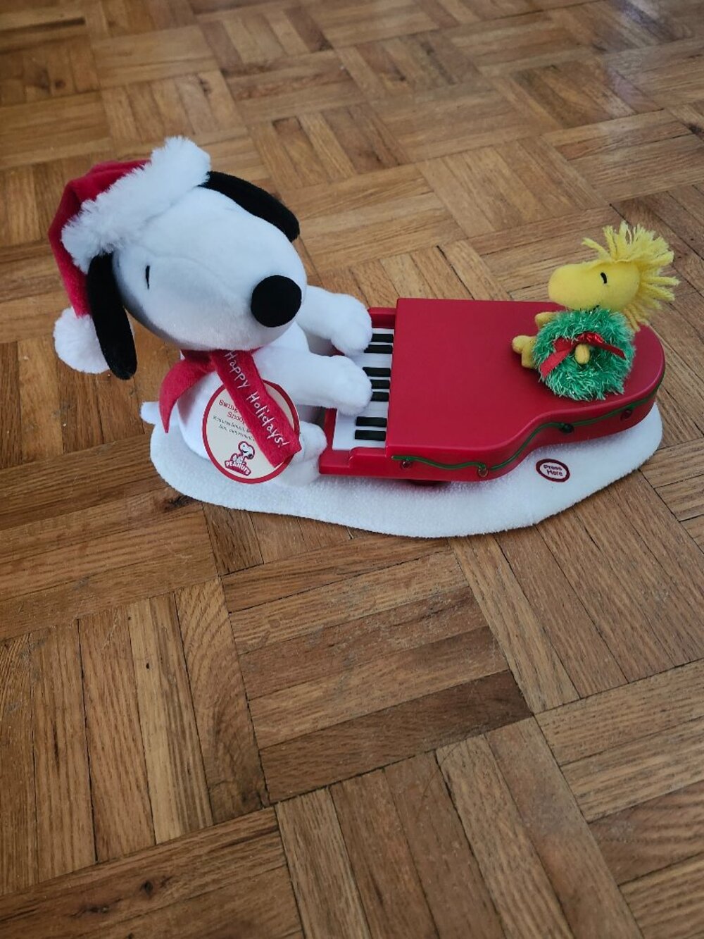 Hallmark Christmas Swinging with Snoopy & Woodstock with Lights and Sound